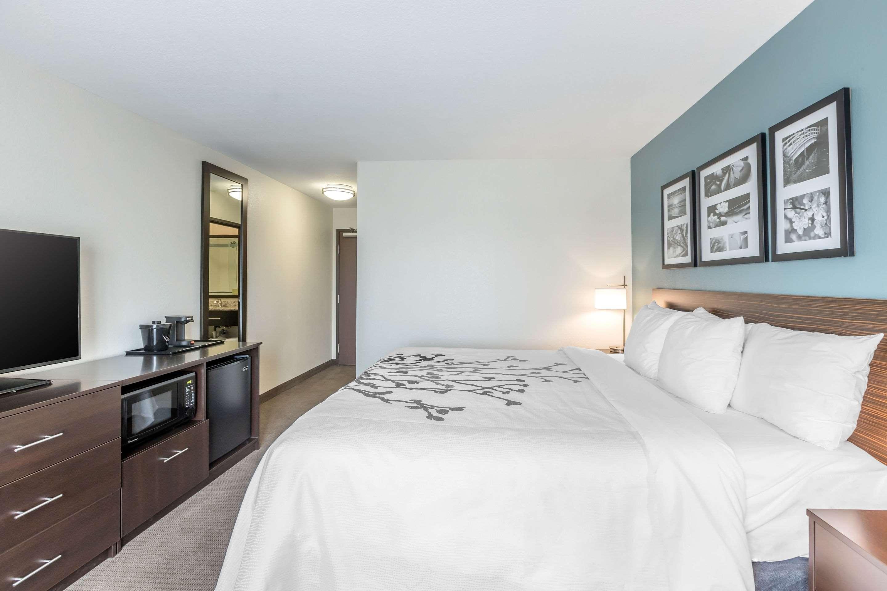 Sleep Inn & Suites West Des Moines Near Jordan Creek Bagian luar foto