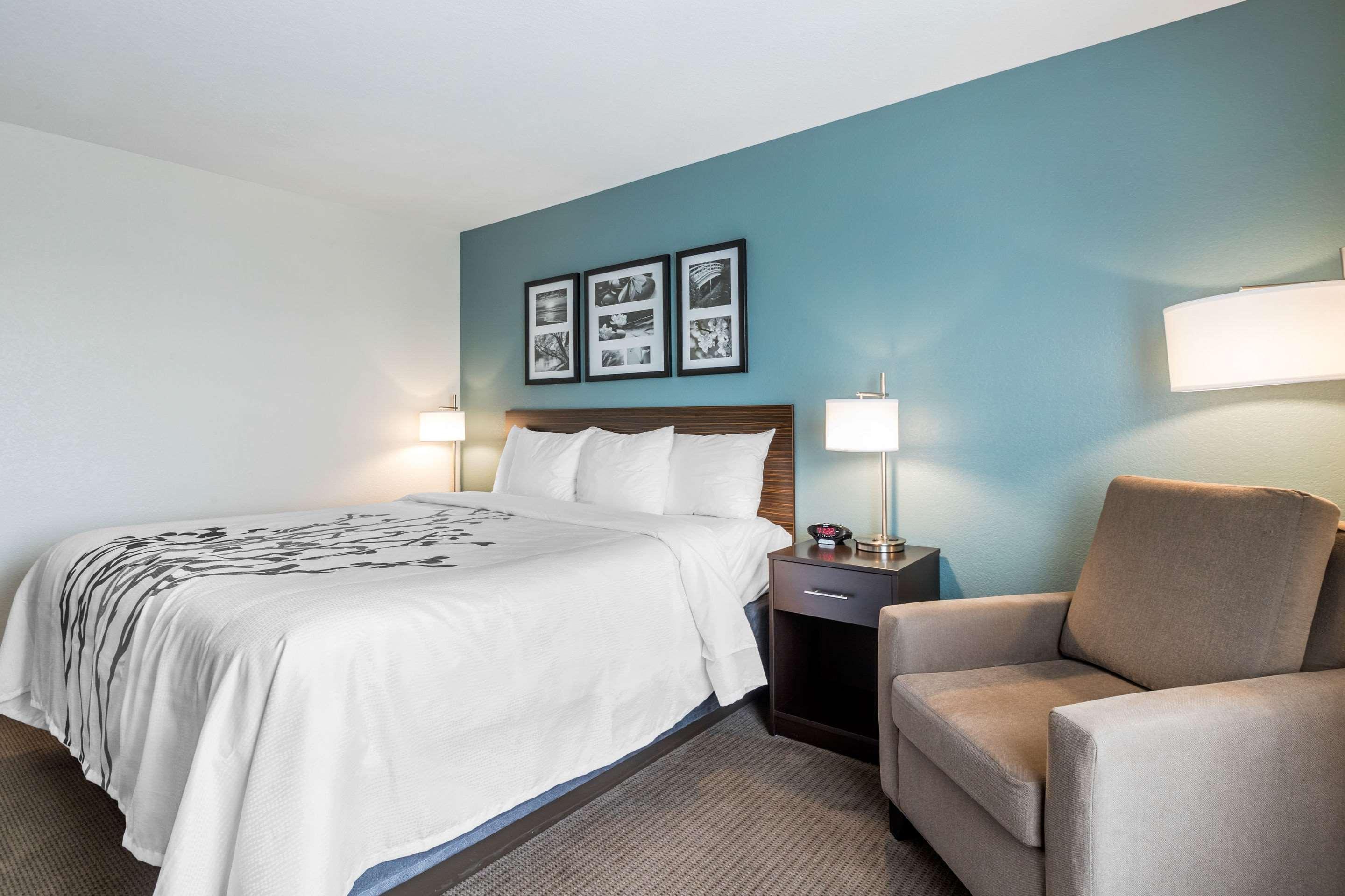 Sleep Inn & Suites West Des Moines Near Jordan Creek Bagian luar foto