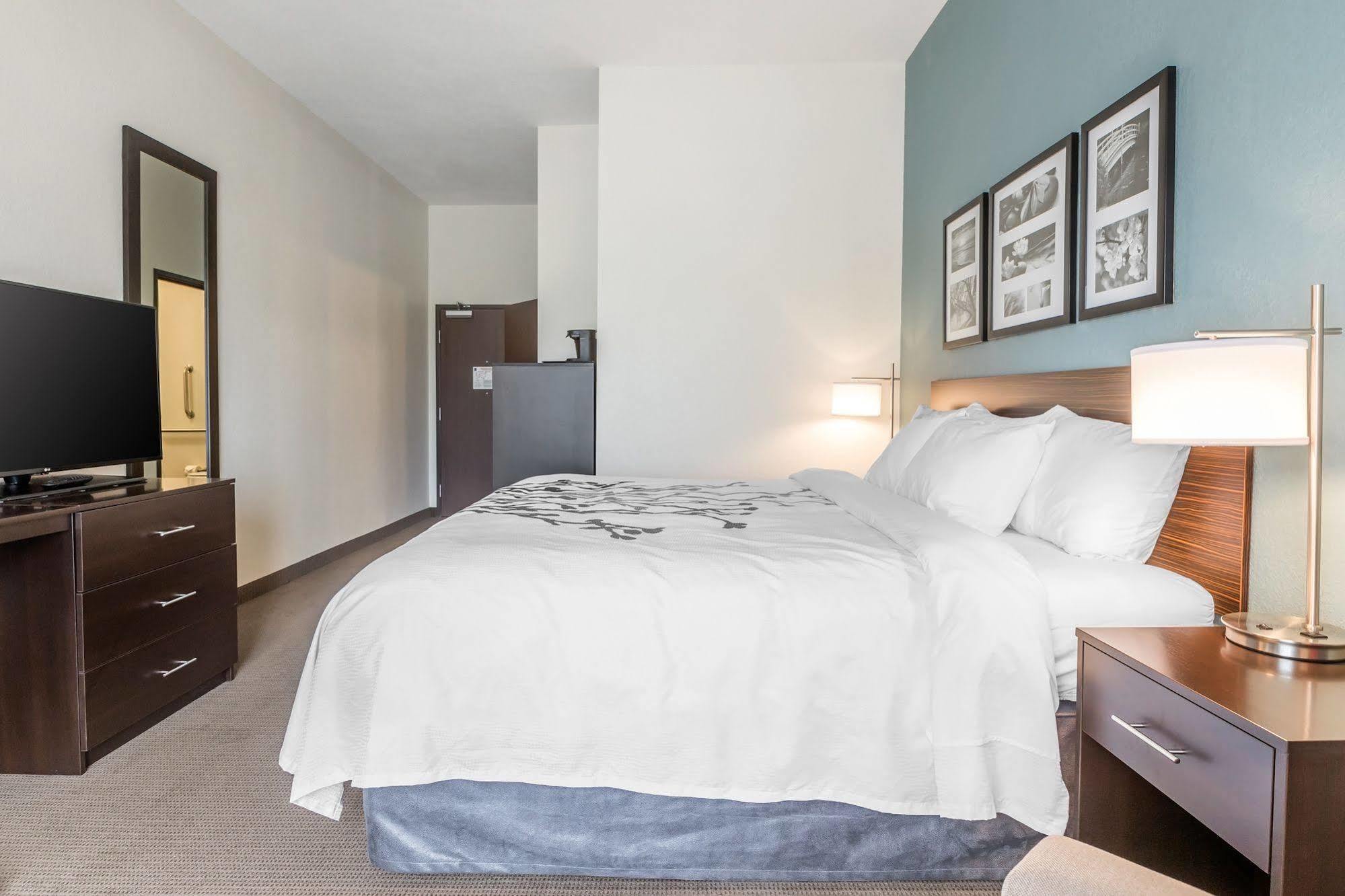 Sleep Inn & Suites West Des Moines Near Jordan Creek Bagian luar foto